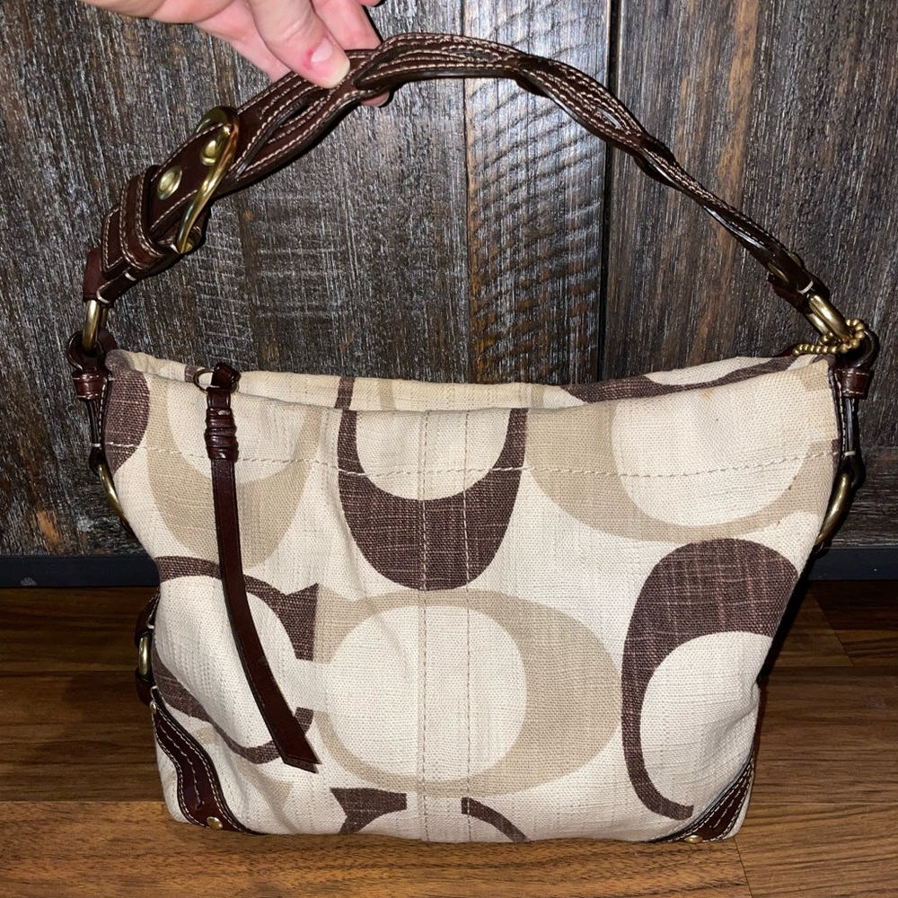 Authentic Coach shoulder bag